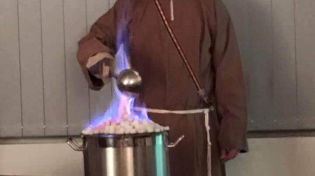 0001 - Krambambuli-Kneipe (2015)