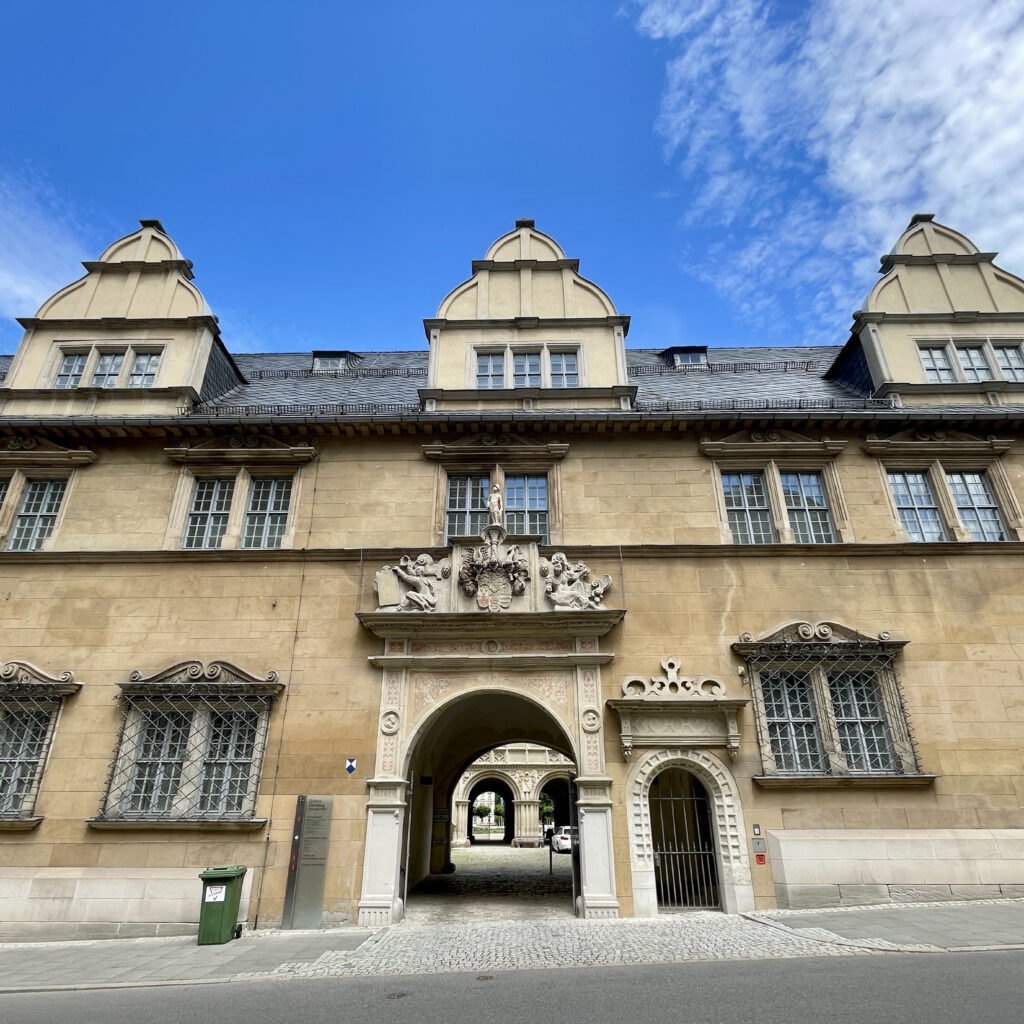 0002 - Führung durch Schloss Ehrenburg