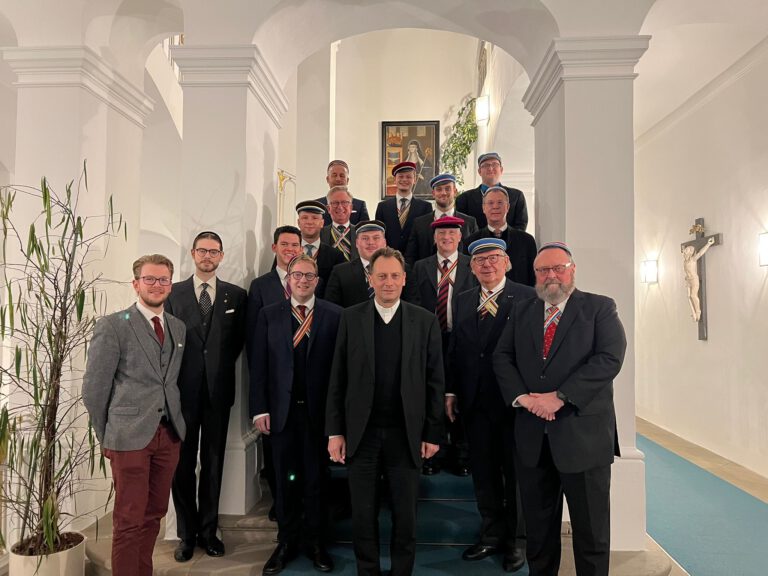 Empfang bei Erzbischof Gössl